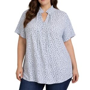 LANE BRYANT Size 22 Light Blue Floral Crinkle Rayon Blend Business Casual Blouse